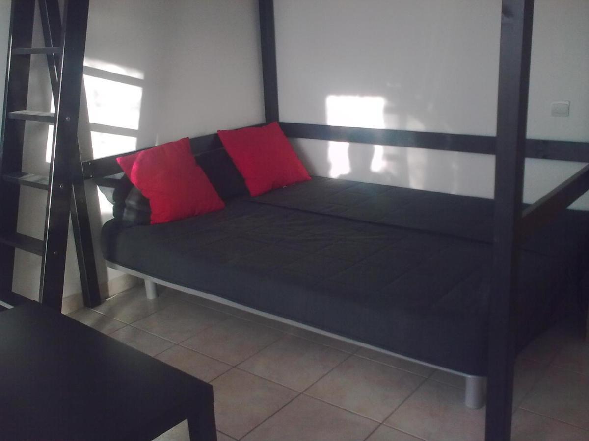 Studio Climatise. Proche Parking, Commerces Et Mer Apartment Carqueiranne Exterior photo